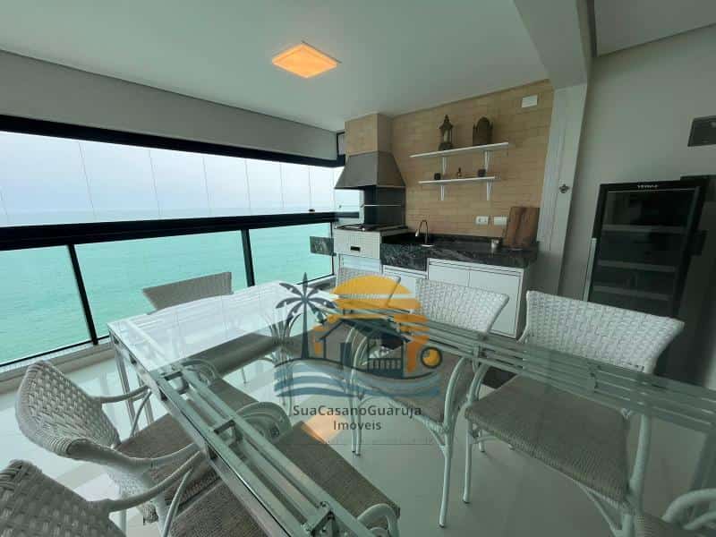 Apartamento para alugar no bairro Pitangueiras em Guarujá/SP