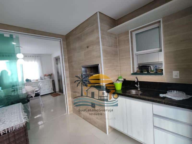 Apartamento à venda no bairro Pitangueiras em Guarujá/SP