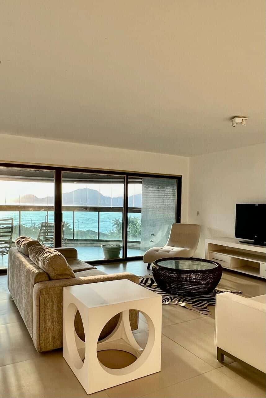 Apartamento à Venda no Condomínio Tortugas | 4 Suítes e Vista Mar – Guarujá