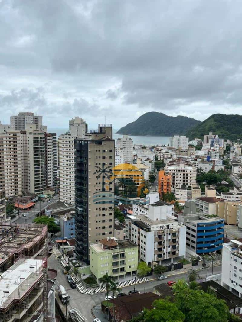 Apartamento à venda no bairro Vila Alzira em Guarujá/SP