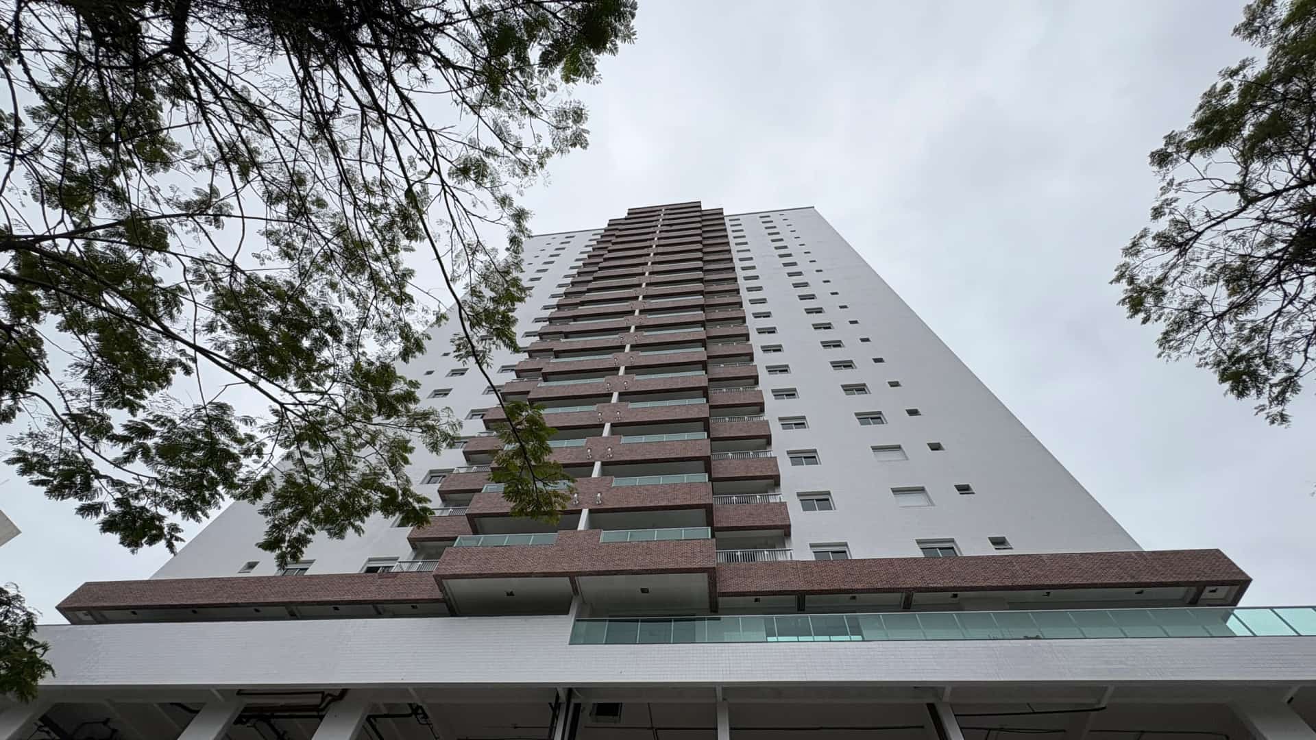 Apartamento 3 Dormitórios 1 suite e lazer em Pitangueiras, Guarujá — Lançamento, Entrega Jun/2026
